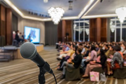 Location et placement de sonorisation pour event, discours, et prise de parole publique (Liège, Verviers, Eupen, Maastricht, Eupen)